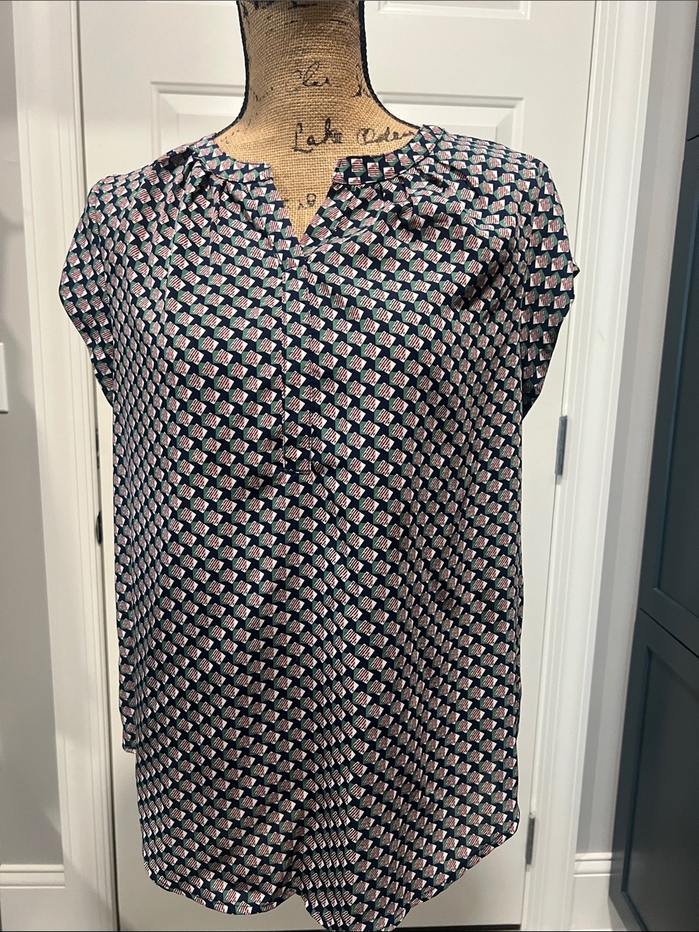 fun2fun Sz L Navy/Green/Pink Geometric Cap-Sleeve Top Career Work Casual